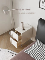 モダンシンプルナイトテーブル - 多層板とステンレス製、洗練されたデザインでお部屋をスタイリッシュに演出! hsms-4908