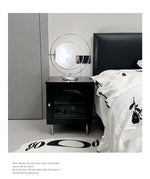 シンプルモダンナイトテーブル | 耐久性のある多層板・ステンレス・ガラス製 | リビングや寝室に最適な収納オプション hsms-4910