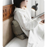 無垢材エアレザー使用モダンベッド|レッドサンダルウッド仕上げ|スタイリッシュで快適な寝室づくりに最適 hsxz-2156