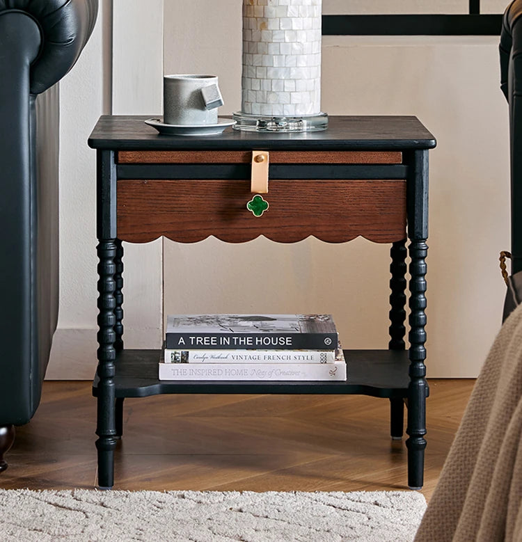 レッドオーク製ナイトテーブル|スタイリッシュなデザインと機能性|おしゃれなインテリアに最適 hsxz-2169