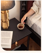 レッドオーク製ナイトテーブル|スタイリッシュなデザインと機能性|おしゃれなインテリアに最適 hsxz-2169