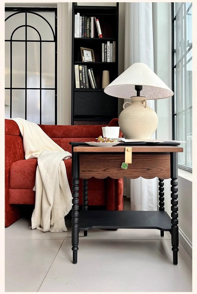 レッドオーク製ナイトテーブル|スタイリッシュなデザインと機能性|おしゃれなインテリアに最適 hsxz-2169