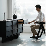 アッシュ材&スギ材使用のスタイリッシュキャビネット - モダンなインテリアに最適【送料無料】 hsxz-2188