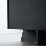 アッシュ材&スギ材使用のスタイリッシュキャビネット - モダンなインテリアに最適【送料無料】 hsxz-2188