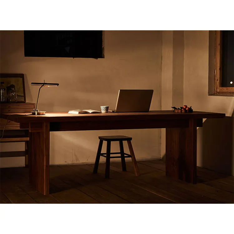 ウォールナット材の高級ダイニングテーブル|スタイリッシュなインテリアを演出 hty-2062