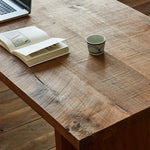 ウォールナット材の高級ダイニングテーブル|スタイリッシュなインテリアを演出 hty-2062