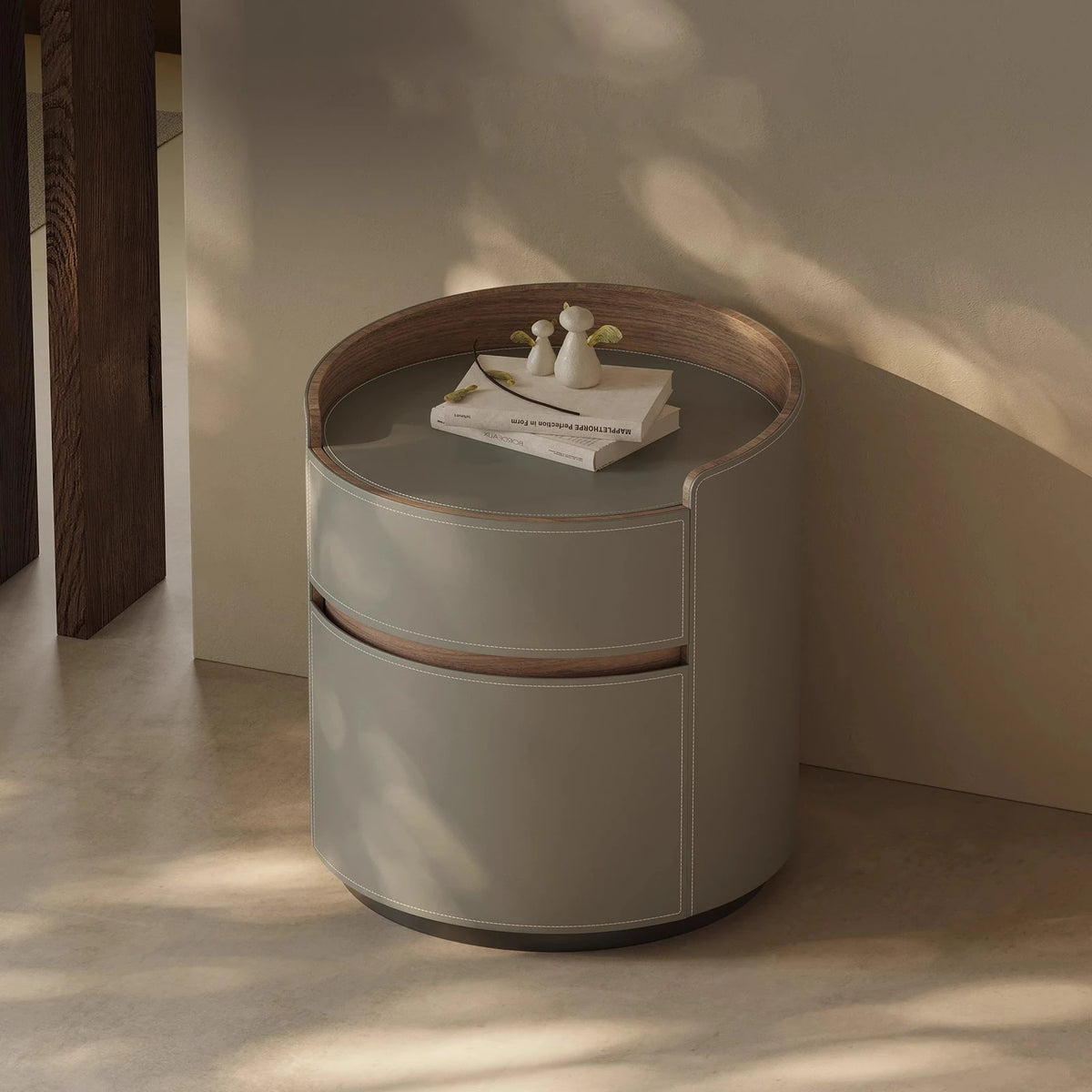 スタイリッシュな多層板ナイトテーブル - 合成皮革とパイン材デザイン、収納力抜群! hxy-5167