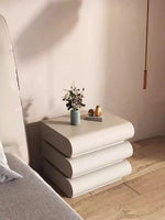 スタイリッシュなPUレザー製ナイトテーブル|パイン素材のモダンデザイン収納家具 hxy-5168