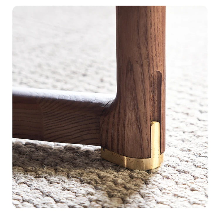 アッシュ材製のスタイリッシュテレビ台|洗練されたデザインと多層板の耐久性|リビングに最適な収納付き。 hyc-3117