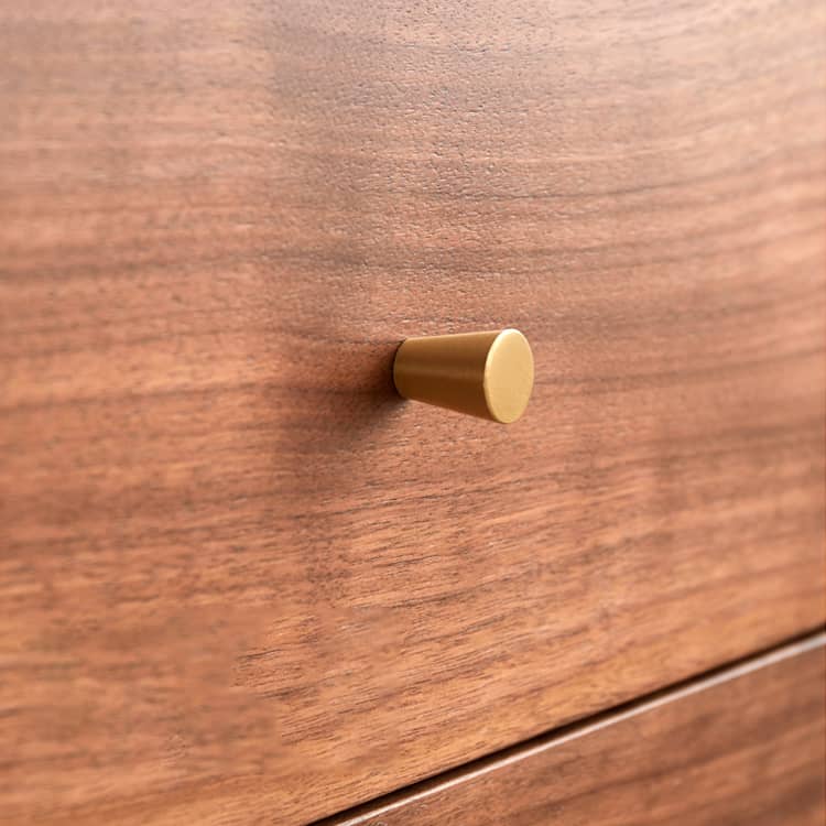 「高級レッドオーク&チェリー材キャビネット - ウォールナットと銅の美しさを備えた収納」 hykmq-762