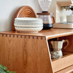 チェリー材多層板キャビネット|上質ガラス&銅仕上げ 収納家具 hykmq-795