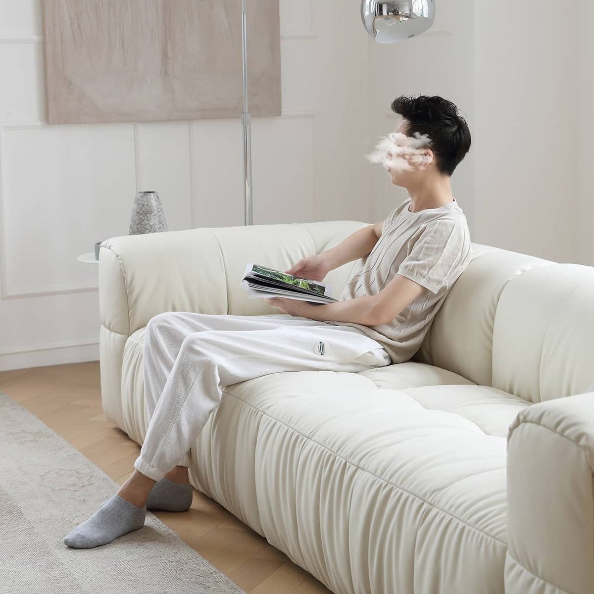 【高級感あふれる】パイン材フレーム&合皮ソファー - 極上の真綿クッション付き my-355