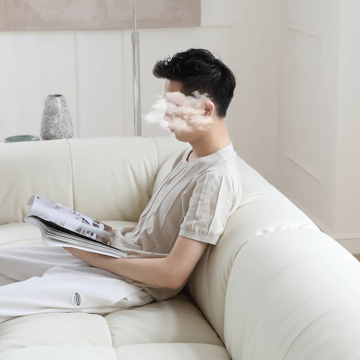 【高級感あふれる】パイン材フレーム&合皮ソファー - 極上の真綿クッション付き my-355