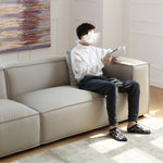 高級感溢れるパイン材合皮ダウンクッションソファー - インテリアを格上げする贅沢な寛ぎ空間 my-358