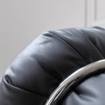 高級感漂うパイン材と合皮のソファー—ステンレス&アッシュ材で丈夫なデザイン my-374