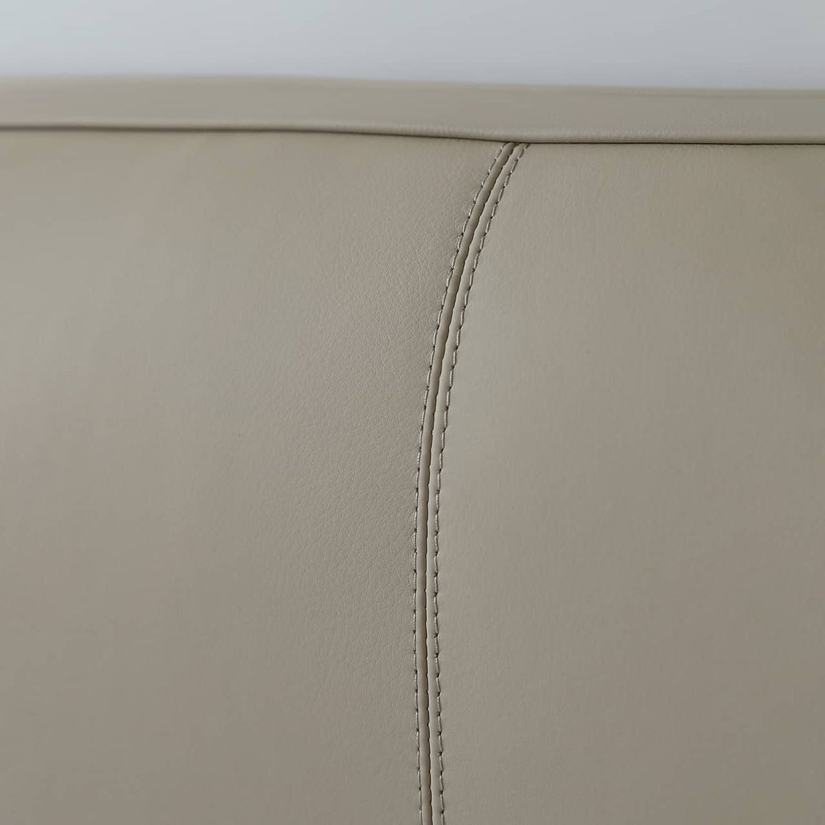 パイン材フレームとレザー仕上げの高級真綿ベッド my-379