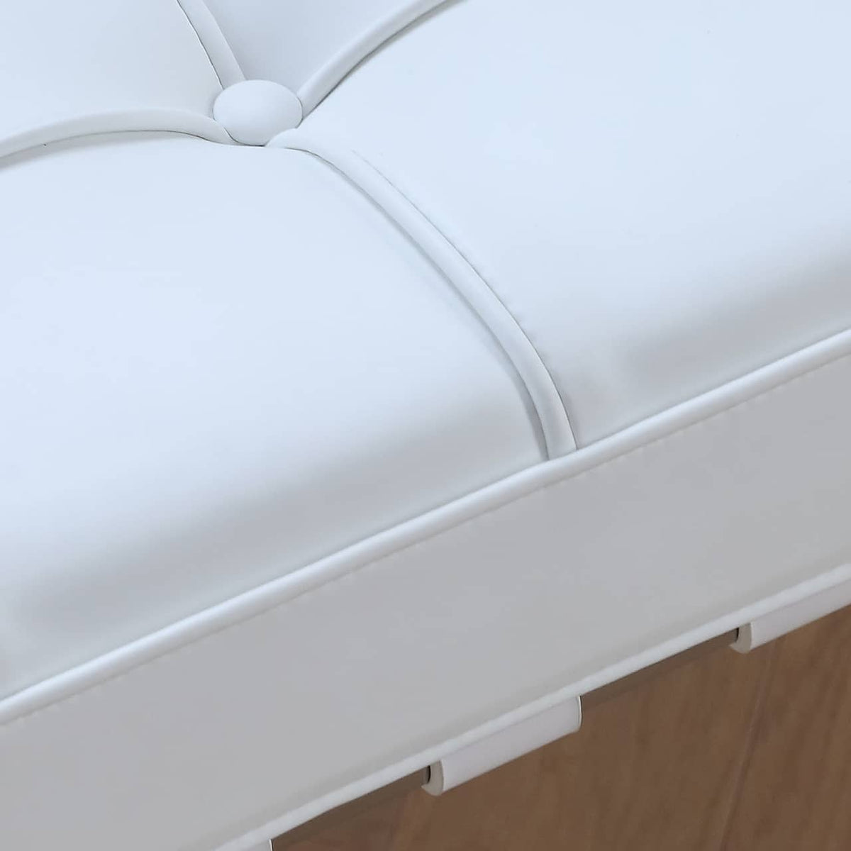 高級ステンレスフレーム使用!快適フェイクレザーチェア my-382