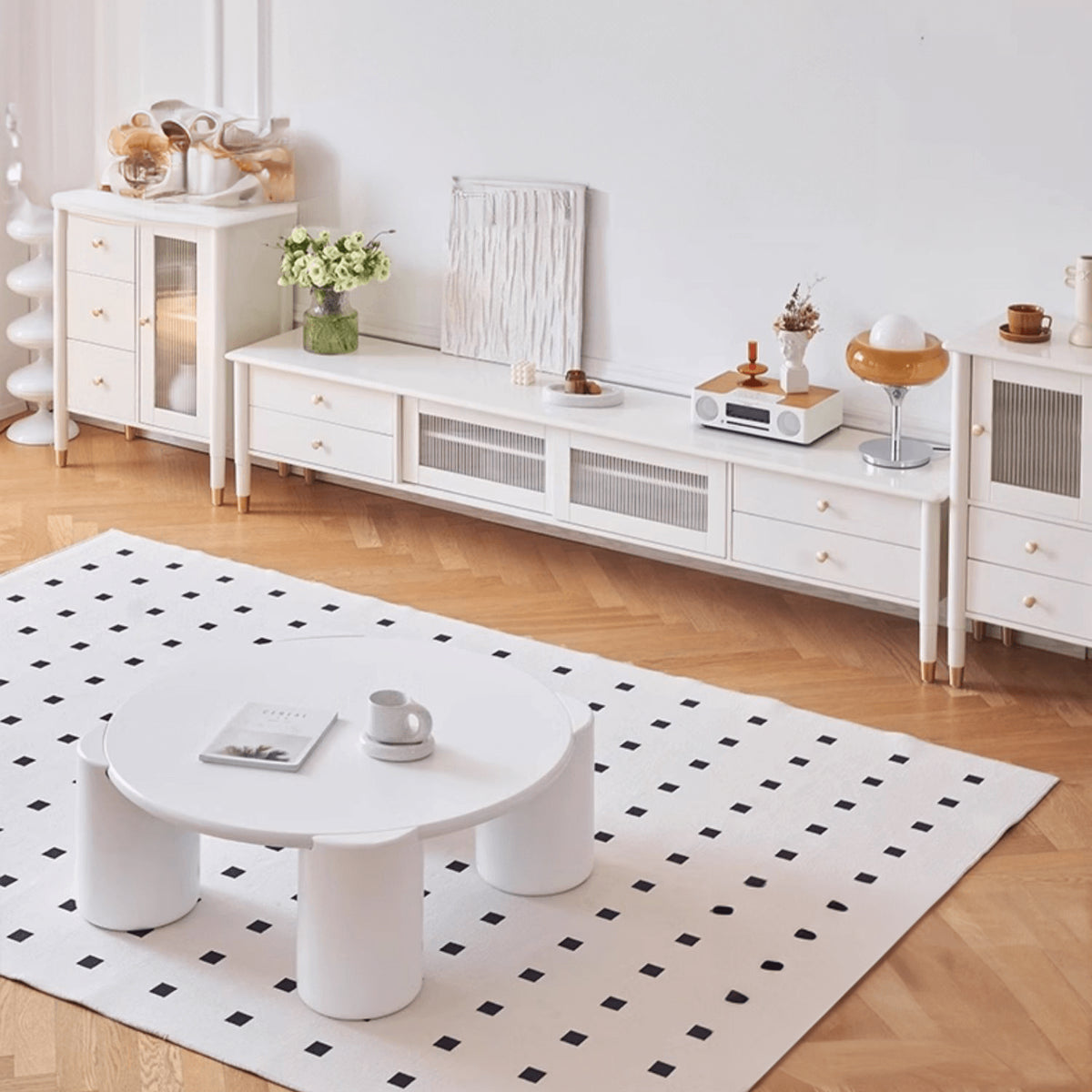 クリーム色ハイレッグテレビ台 抽屉収納+ガラス扉付き リビング用おしゃれインテリアボード yw-189