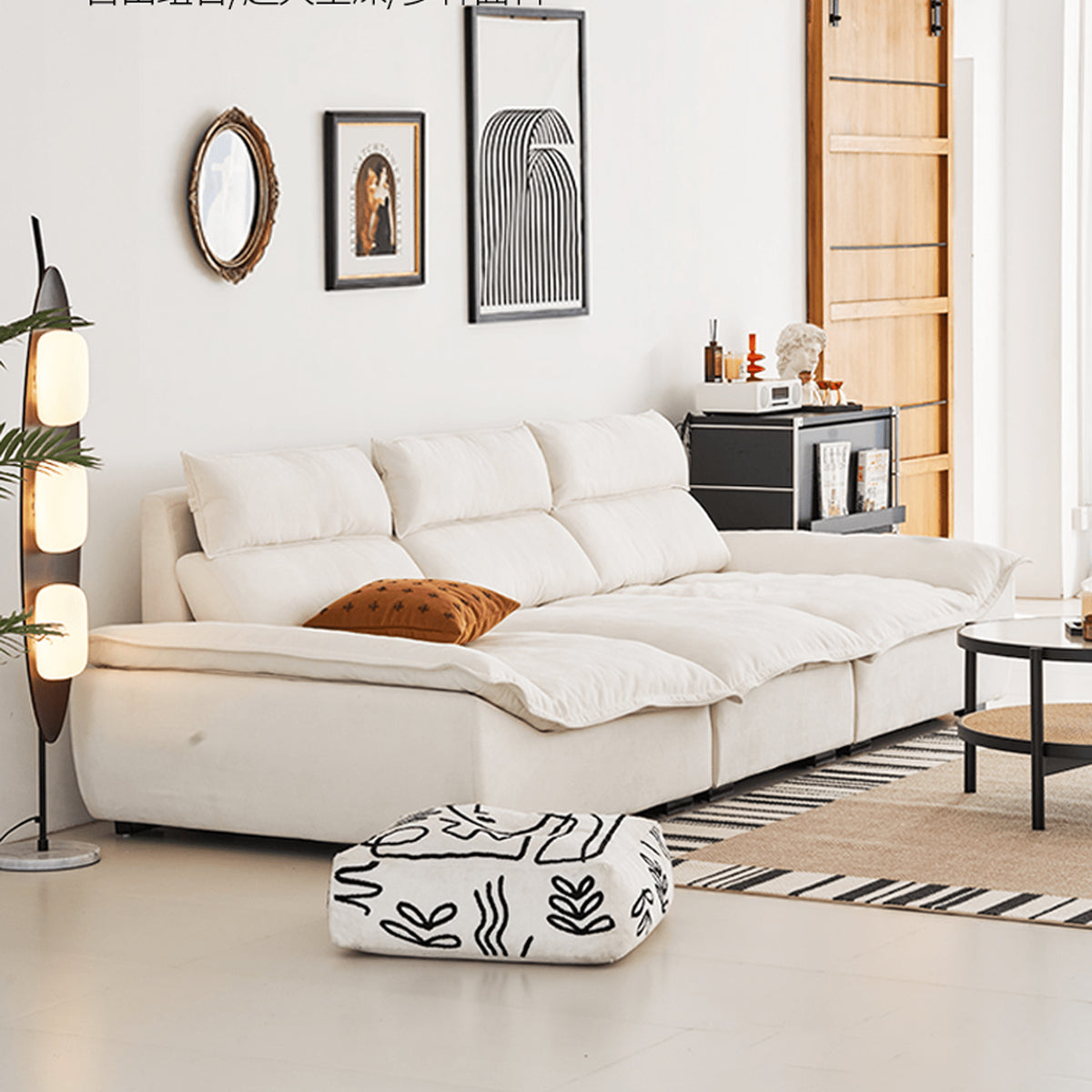 『高級感溢れるソファー - 合皮 フェイクレザー使用、ホワイトグースダウンとパインで極上の座り心地』 yw-217