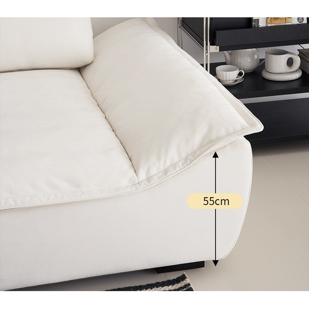 『高級感溢れるソファー - 合皮 フェイクレザー使用、ホワイトグースダウンとパインで極上の座り心地』 yw-217