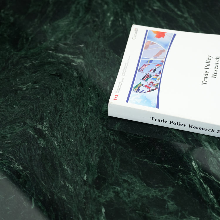 ラグジュアリー天然大理石ダイニングテーブル　アボカドグリーン調の丸縁厚天板が映える高級デザイナーズモダン240cm 180cm jrjj-6805