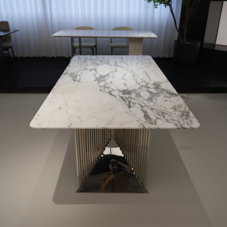 ラグジュアリー 天然大理石テーブル ダイニングテーブル シャンパンゴールド調天板 高級エレガントモダン デザイナーズダイニング180cm 200cm jrjj-6129