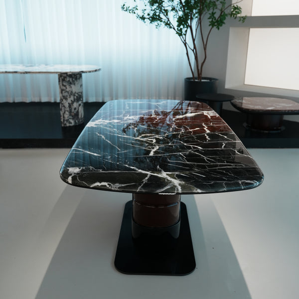 デザイナーズ天然大理石ダイニングテーブル ブラック＆ブラウン天板が
