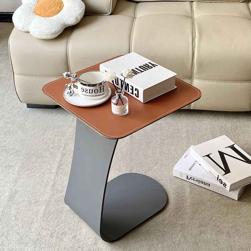 スタイリッシュな合成皮革センターテーブル｜モダンデザインでおしゃれなお部屋に最適なアイテム hakt-5146