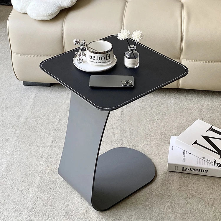 スタイリッシュな合成皮革センターテーブル｜モダンデザインでおしゃれなお部屋に最適なアイテム hakt-5146