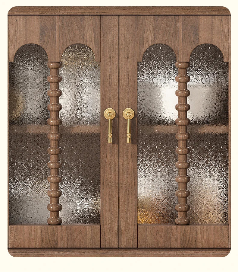 無垢材とガラスの風格溢れるキャビネット - おしゃれで高品質な収納家具 halmh-5323