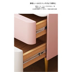 ピンクとクリーム色のモダンナイトテーブル - パイン材・セラミック・合皮仕上げ、スタイリッシュな収納家具 hjd-3145