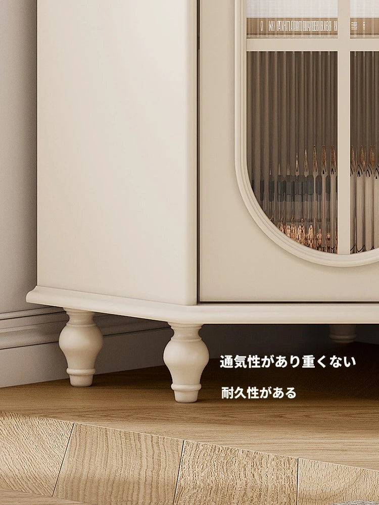 チェリー材とパインの美しいキャビネット｜ガラス扉付き収納家具｜スタイリッシュなリビングルームデザイン hl-4904