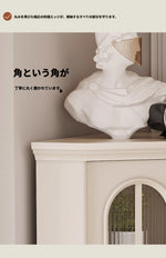 チェリー材とパインの美しいキャビネット｜ガラス扉付き収納家具｜スタイリッシュなリビングルームデザイン hl-4904