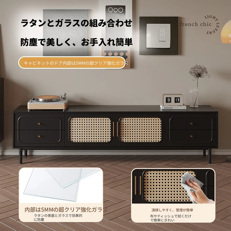 無垢材と強化ガラスのスタイリッシュテレビ台 - モダンなリビングルームに最適な収納家具 hmz-4951