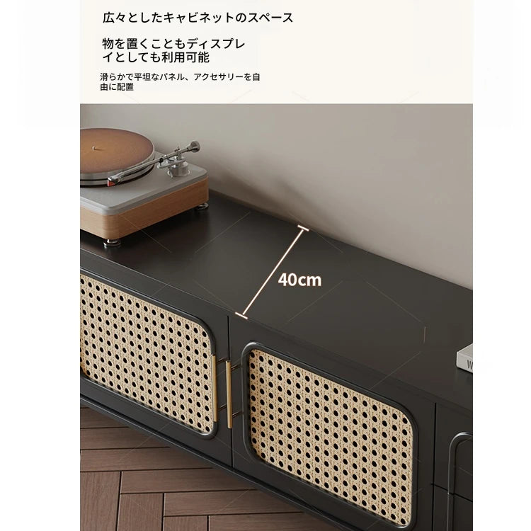 無垢材と強化ガラスのスタイリッシュテレビ台 - モダンなリビングルームに最適な収納家具 hmz-4951