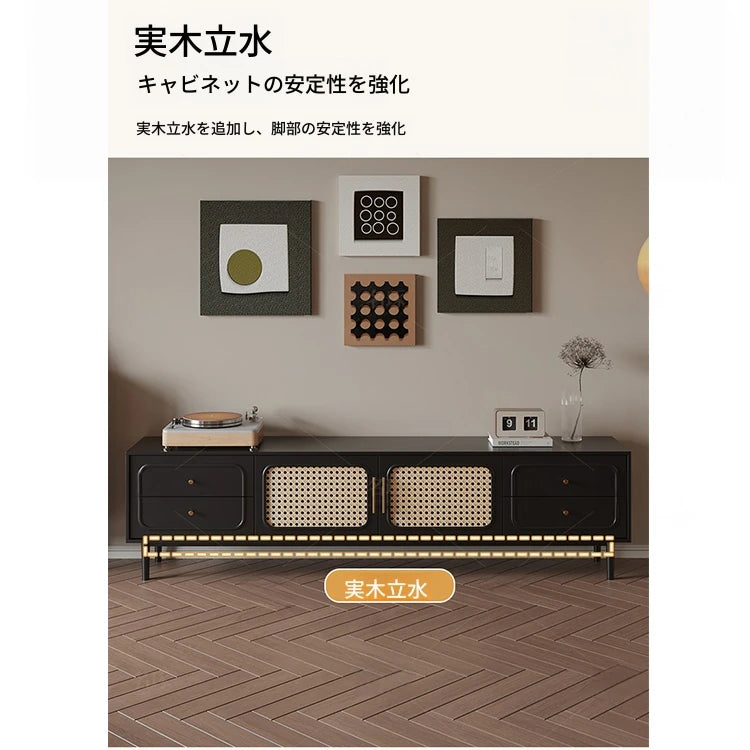 無垢材と強化ガラスのスタイリッシュテレビ台 - モダンなリビングルームに最適な収納家具 hmz-4951